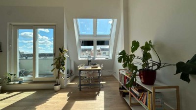 Moderne unmöblierte 2-Zimmer Wohnung in Berlin-Friedrichshain