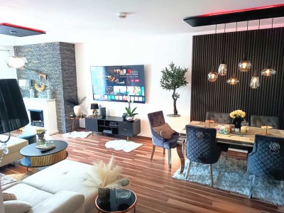 Exklusive Gartenwohnung mit großer Terrasse und eigenem Garten – wie ein Haus!
