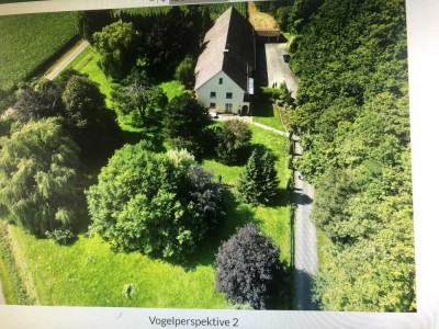 Wohnungim 1.OG, in großzügigem Anwesen mit herrlichem Ausblick
