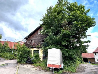 ? Abrisshaus mit Entwicklungspotenzial ?