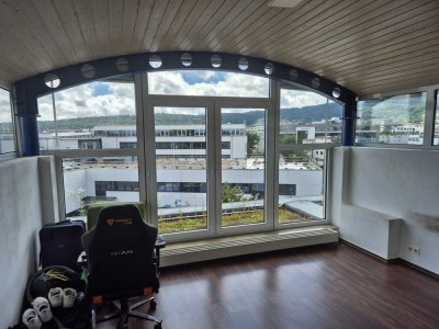 gepflegte1-Raum-DG-Wohnung mit kleiner Terrasse in Gerlingen