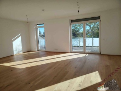 Erstbezug – moderne 3-Zimmerwohnung mit Balkon und großer Terrasse (ca.50m²) wartet auf Sie!