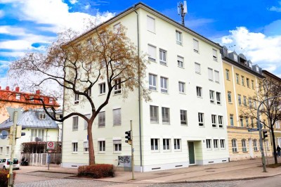 Luxus-Erdgeschoß Wohnung in München
Neuhausen-Nymphenburg