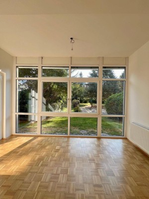 Generalsanierte 3-Zimmerwohnung mit Innenhofterrasse - Provisionsfrei!