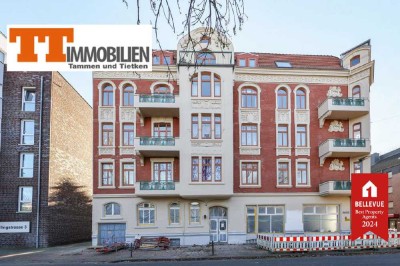 TT bietet an: Modern möblierte 2-Zimmer-Wohnung mit Balkon in zentraler Lage von Wilhelmshaven