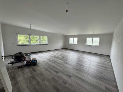 3-Zimmer-Neubauwohnung mit separatem Zugang in ruhiger Vorortlage