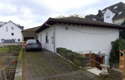 Schönes Bungalow in bester Lage in 63110 Rodgau-Nieder Roden