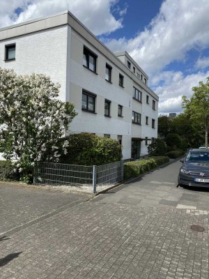 3-Zimmer-Souterrain-Wohnung in Bonn-Ippendorf+Terasse