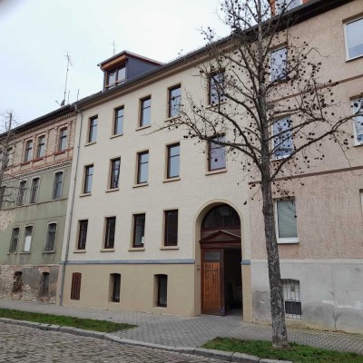 Hochwertige Zwei-Raum-Wohnung mit Balkon und Einbauküche