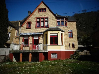 Mehrfamilienhaus am Mittelrhein mit Garten, historische Bausubstanz
