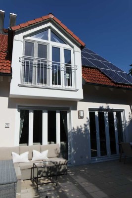 Helle Doppelhaushälfte in ruhiger Lage mit Wärmepumpe & PV-Anlage
