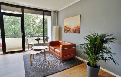 Sonnige, voll möblierte und modernisierte 1-Zimmer-Wohnung mit Balkon und Einbauküche