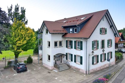 Moderne, renovierte 3-Zimmer-Maisonette-Wohnung in Sasbachwalden