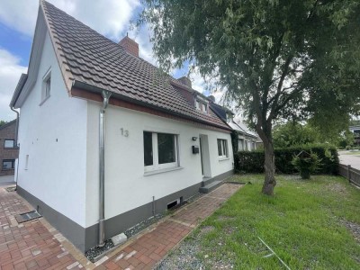 Verkauft! Umfangreich renovierte Doppelhaushälfte in Ganderkesee Bookholzberg zu verkaufen