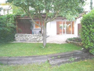 Schickes Reihenmittelhaus mit viel Platz + schön angelegtem Garten in Waldnähe