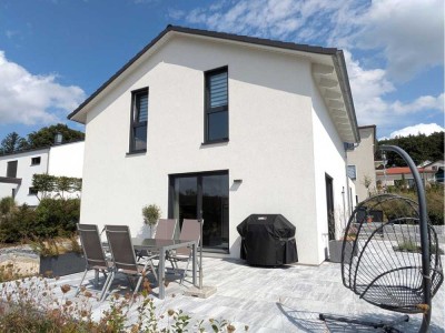 Modernes Einfamilienhaus - neuwertig-  in ruhiger Lage mit tollem Ausblick