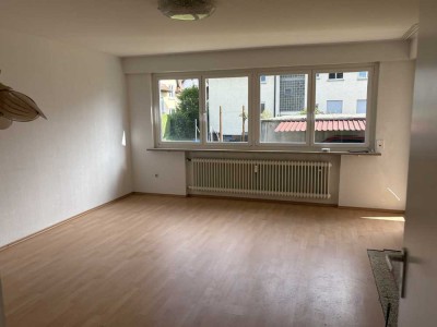 Sehr schöne, modernisierte 3-Zimmer-Wohnung mit Balkon und EBK in Stuttgart Möhringen