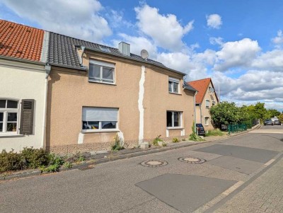 Zentrale Lage und großes Grundstück - Geräumiges Einfamilienhaus in Schildgen