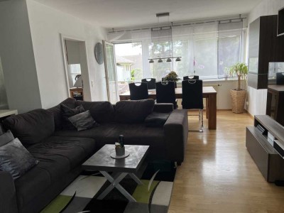 Helle 3 ZKB mit Balkon
