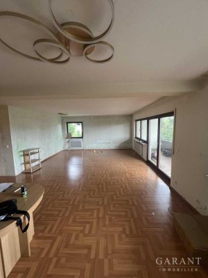 ** 4-Zimmer-Wohnung mit großem Balkon in Pforzheim zu verkaufen **