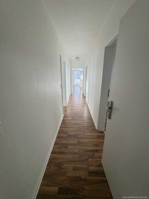 Moderne Wohnung mit Balkon und Garage als Eigennutzung oder Kapitalanlage