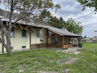 Gemütliches Bauernhaus mit weitläufigem Garten
