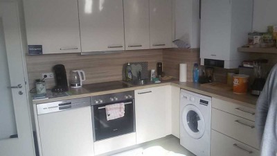 Schöne, geräumige DG-Wohnung mit Einbauküche und Tageslichtbad