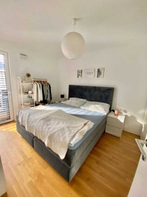 Stilvolle, modernisierte 1,5-Zimmer-Wohnung mit Balkon und Einbauküche in Rudersberg