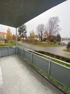 4 Zimmer, offene Küche und 2 Bäder - 2.OG links -