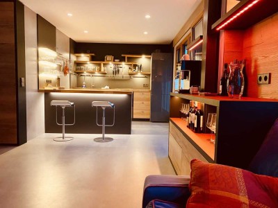 Vollmöblierte Garten-Loft-Wohnung für Single/Paar am Wald mit luxuriöser Ausstattung u. Einbauküche