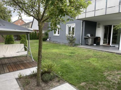 Exklusive, gepflegte 4-Zimmer-EG-Wohnung mit Terrasse und Garten in Paderborn-Elsen