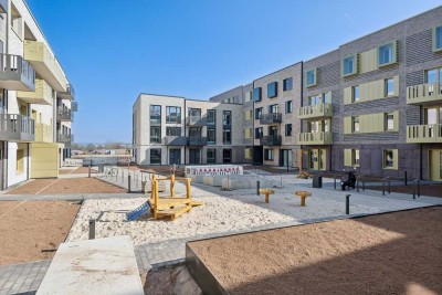 NEUBAU - Großzügige 4 Zimmer-Wohnung mit Balkon und EBK!