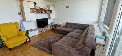 Sonnige 3-Zimmer-Wohnung mit Balkon und Einbauküche in Puchheim