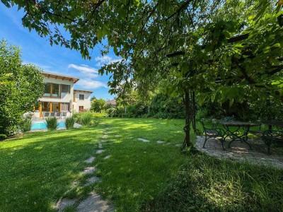 Charmantes Haus mit Pool und Gartenparadies in bester Eisenstädter Lage