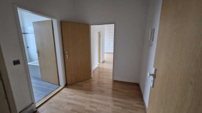 Helle 3-Raum-Dachgeschosswohnung mit Balkon