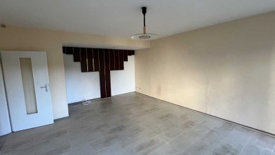 Erschwingliche und modernisierte Wohnung mit viereinhalb Zimmern und Balkon in Helmstedt