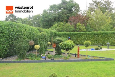 Garrel: 3 Wohnungen verteilt auf zwei Häuser!