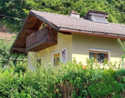 Charmantes Zweifamilienhaus in ruhiger Lage von Großgmain