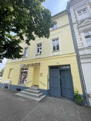 Erstbezug nach Sanierung: ansprechende 2,5-Zimmer-Wohnung mit Einbauküche und Balkon in Oranienburg