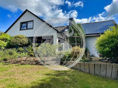familienfreundliches Zweifamilienhaus mit Stil, Komfort und Ruhelage - in Garßen