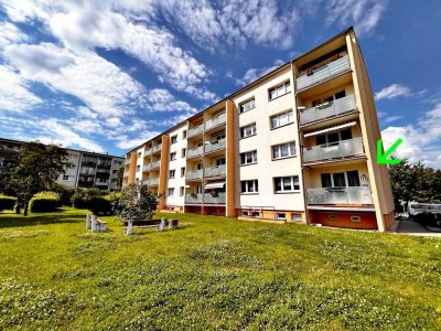 Geräumige 3-Raum-Wohnung mit Balkon im idyllischen Hohenleuben zu verkaufen.