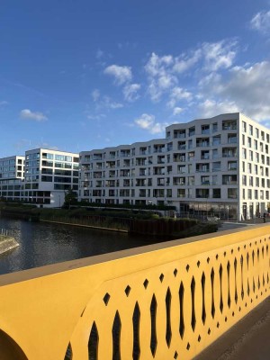 Schöne 2-Zimmer-Wohnung mit Wasserblick & Tiefgarage / Nähe HBF