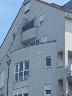 1,5-Zimmer Wohnung mit Balkon im 4. OG in Karlsruhe-Hagsfeld
