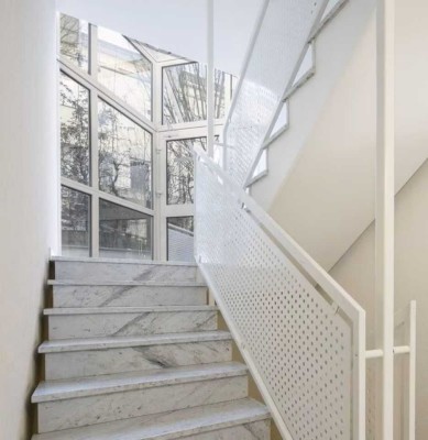 Außergewöhnlich und Apart! Attraktive 3 Zi.-Maisonettewohnung in ruhiger, grüner Lage, Süd-Ost
