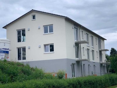 Neubau 4-Zi-Wohnung 2 Balkone 2 KfZ-Stellplätze