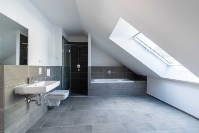 Attraktives 4 Zimmer Reihenhaus *BESICHTIGUNG 01.11. um 10:15 UHR - Treff Ahornweg 2