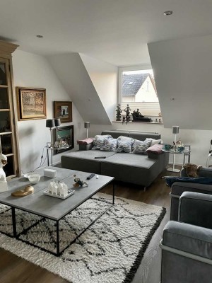 Wohnen mit Wohlfühlfaktor: Stilvolle 3-Zimmer-Maisonette mit Einliegerapartment & Garten – ab August