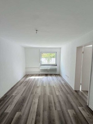 CHARMANTE EIGENTUMSWOHNUNG MIT EINBAUKÜCHE IN RUHIGER LAGE VON NIPPES +PROVISIONSFREI+