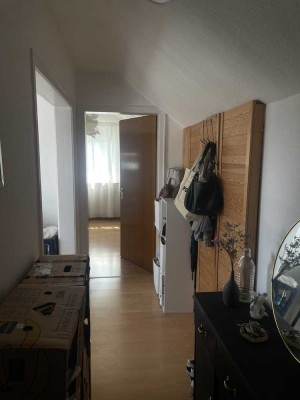 Dachappartment in ruhiger Feldrandlage von Wiesbaden-Erbenheim gesucht? Ideal für Singels !