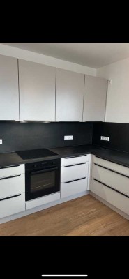 Neuwertige 3-Zimmer Wohnung mit Balkon in Hüttlingen